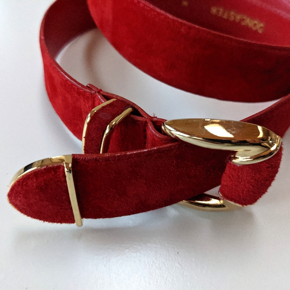 💔SOLD💔 don caster red suede belt W gold hardware - Picture 5 of 9